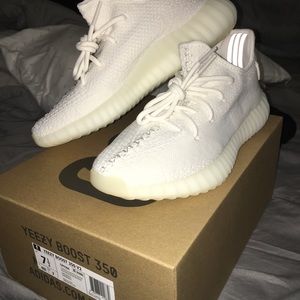 Yeezy Boost 350 V2 Triple White Adidas